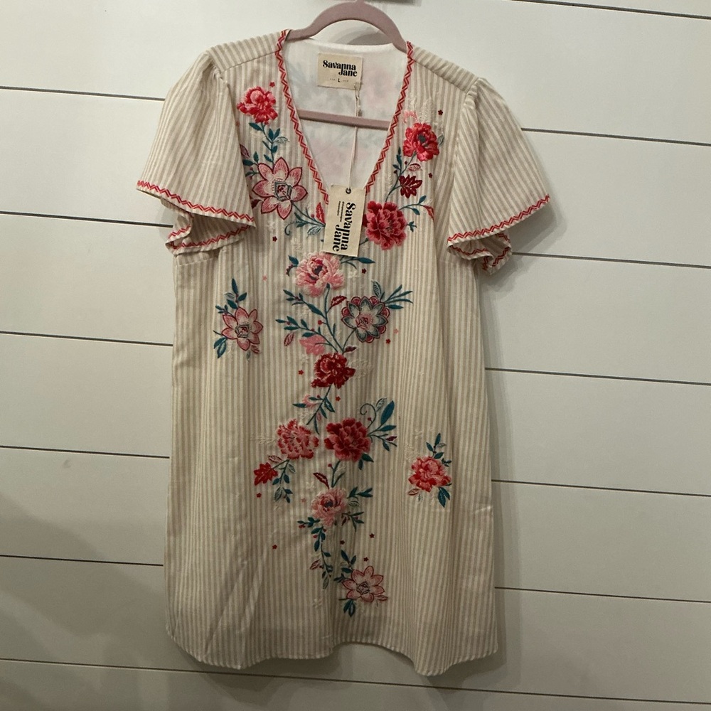 ❤️Sold❤️New Savanna Jane white and tan dress with Red, Teal, & Pink Embroidery